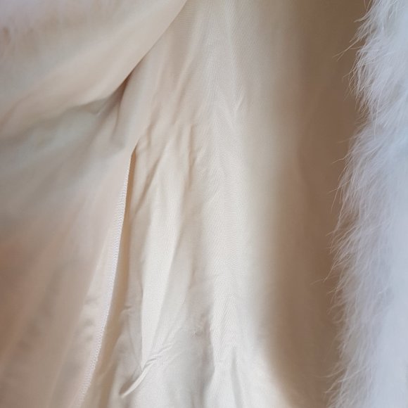 Vintage Satin and Feather Cape, Vintage White Fur Wedding Stole, Fur Shawl - Picture 6 of 7